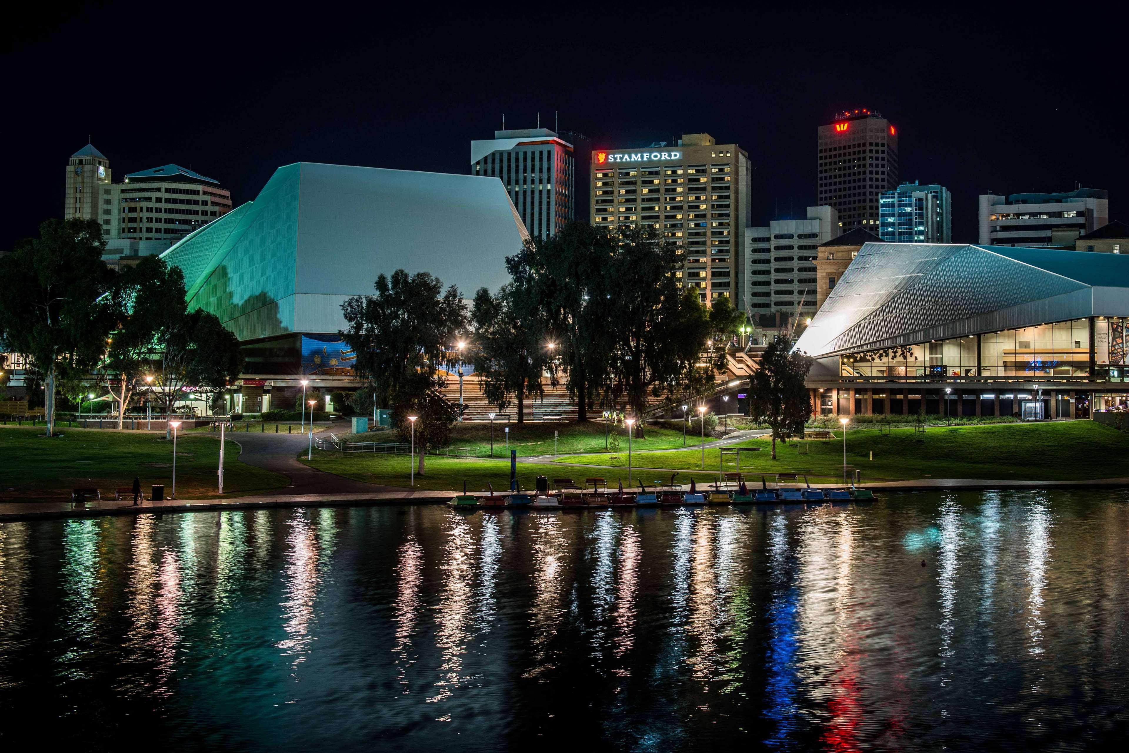 Stamford Plaza Adelaide Hotel Kültér fotó Adelaide Convention Centre